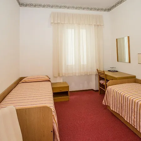 Hotell Lido 3*